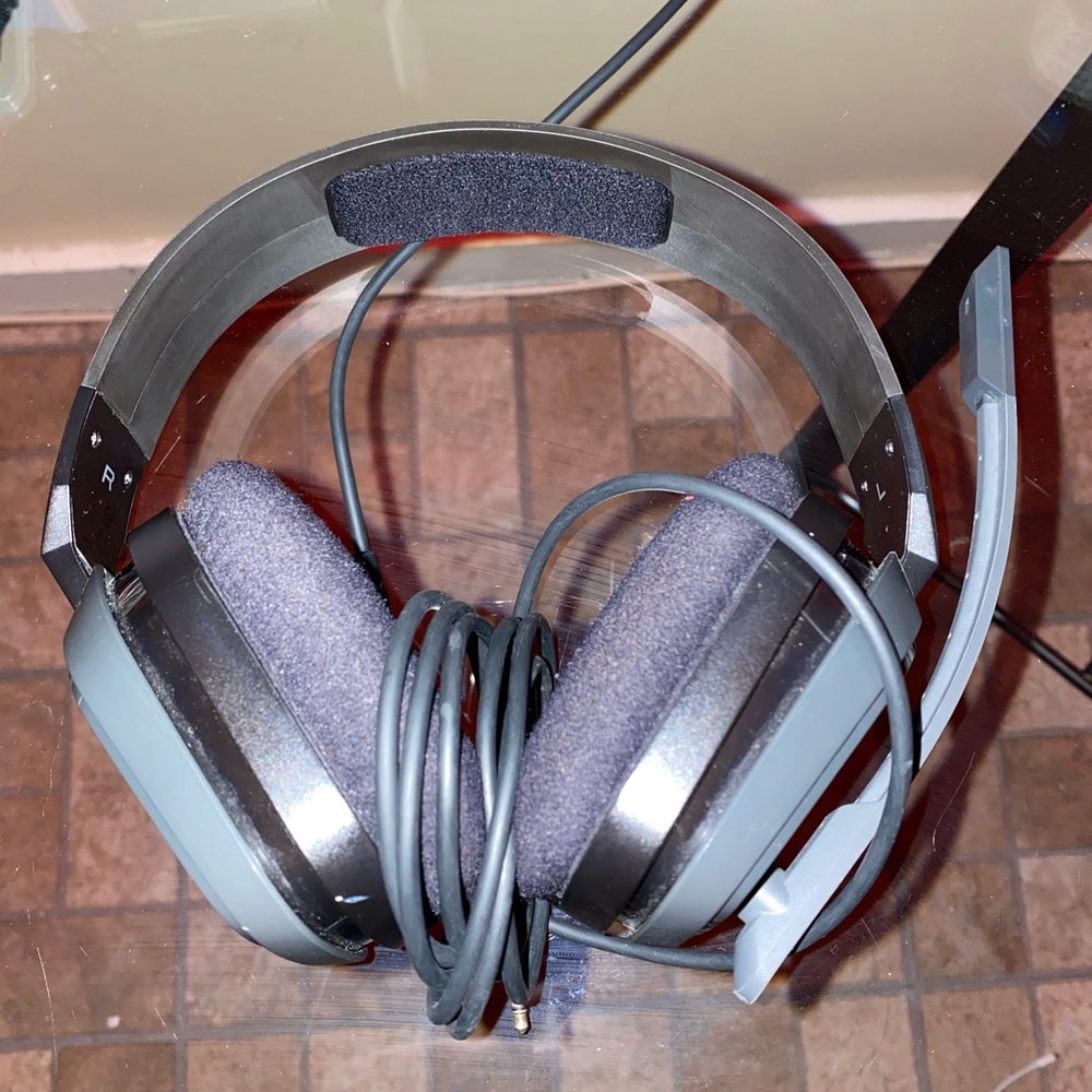 Astro A10 PS4/PC headset - Picture 4 of 4